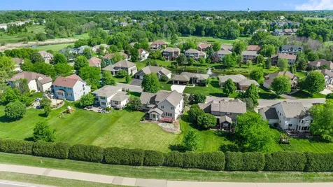 1634 Isabella Parkway Chaska MN 55318