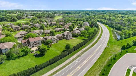 1634 Isabella Parkway Chaska MN 55318