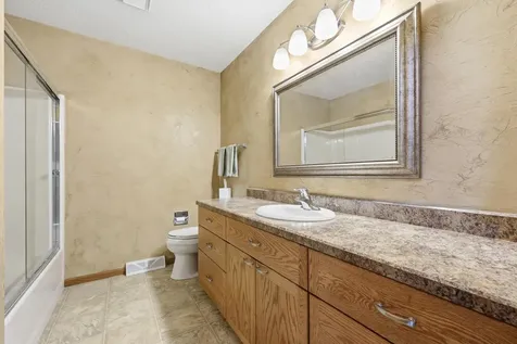 2608 25th Avenue S Fargo ND 58103