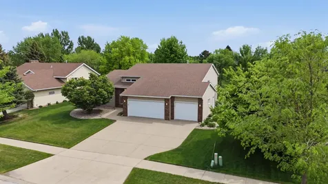 2608 25th Avenue S Fargo ND 58103