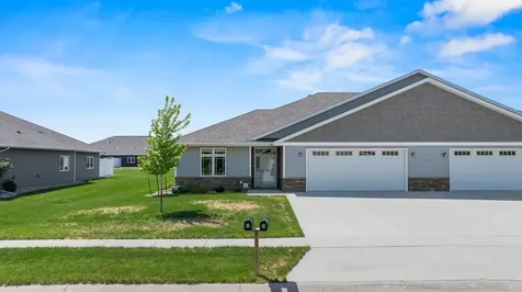 905 Andrew Street Marshall MN 56258