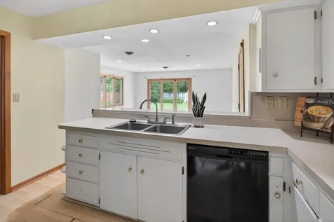 2071 Lindy Avenue Roseville MN 55113