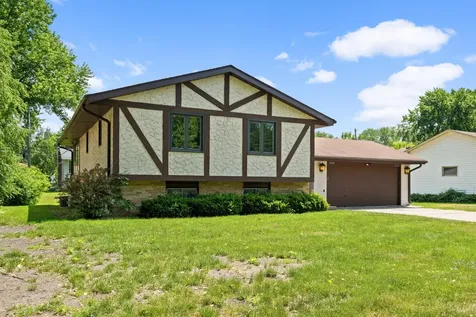 3248 Brunswick Avenue N Crystal MN 55422