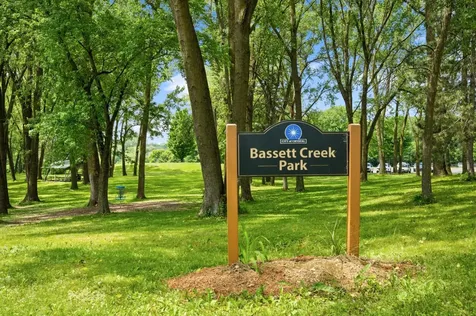 3248 Brunswick Avenue N Crystal MN 55422