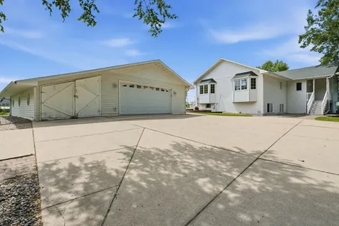 11646 Indian Beach Road Spicer MN 56288