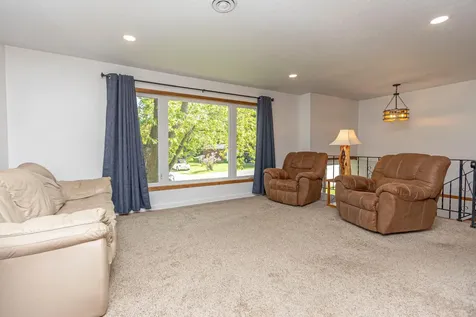102 Ross Garden NW Alexandria MN 56308