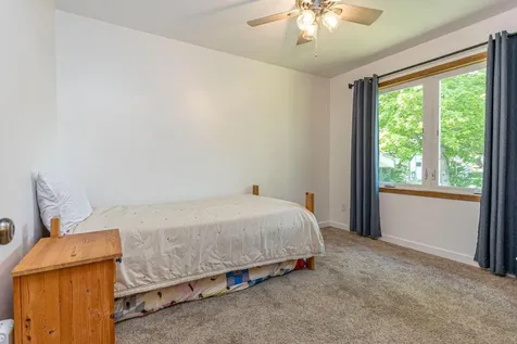 102 Ross Garden NW Alexandria MN 56308
