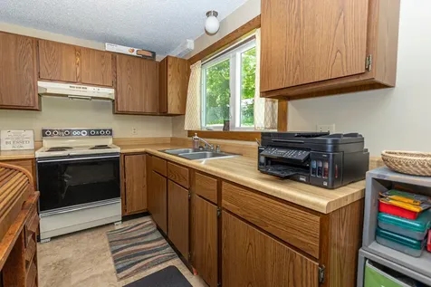 102 Ross Garden NW Alexandria MN 56308