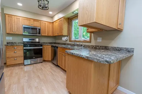 102 Ross Garden NW Alexandria MN 56308