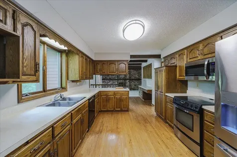 1473 Lake Park Circle Eagan MN 55122