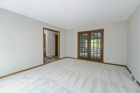 1473 Lake Park Circle Eagan MN 55122