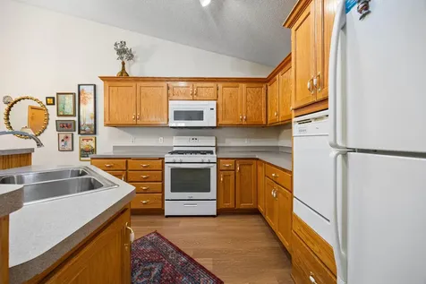 2868 117th Avenue NW Coon Rapids MN 55433