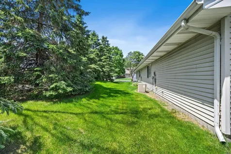 2868 117th Avenue NW Coon Rapids MN 55433