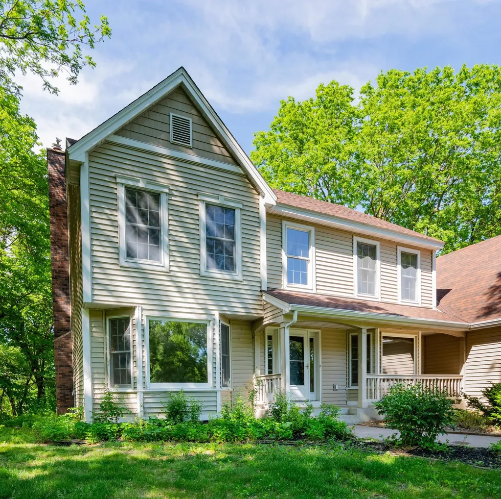 875 Midwest Trail N Lake Elmo MN 55042