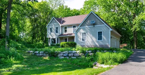 875 Midwest Trail N Lake Elmo MN 55042