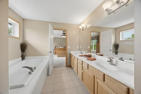 11265 68th Street NE Albertville MN 55301