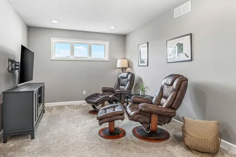 20490 Ginger Court Lakeville MN 55044