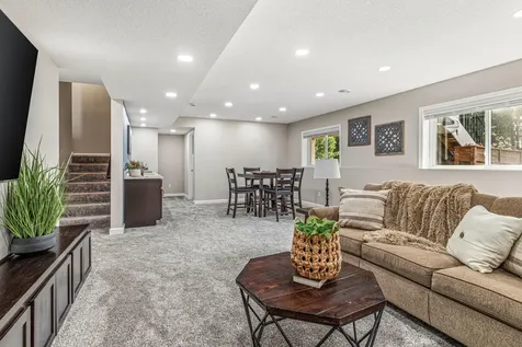 20490 Ginger Court Lakeville MN 55044