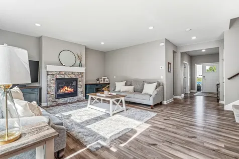 20490 Ginger Court Lakeville MN 55044
