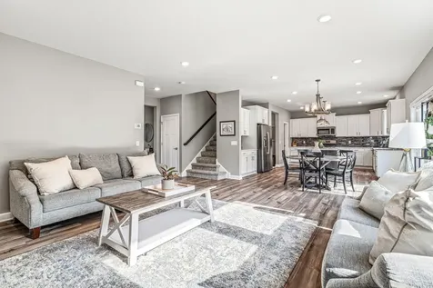 20490 Ginger Court Lakeville MN 55044