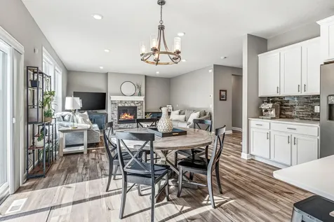 20490 Ginger Court Lakeville MN 55044