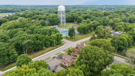 132 Minnetonka Avenue N Wayzata MN 55391