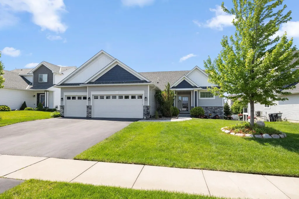 15672 Fairchild Way Apple Valley MN 55124