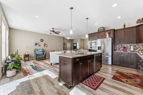 15672 Fairchild Way Apple Valley MN 55124