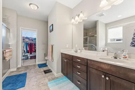 15672 Fairchild Way Apple Valley MN 55124