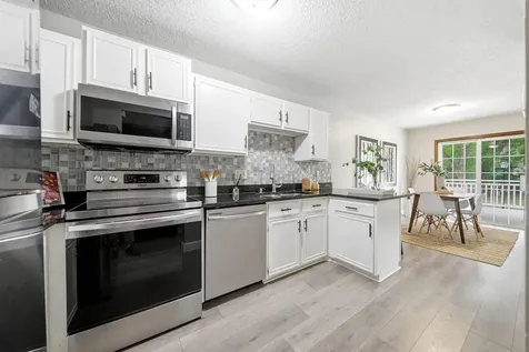 7522 Zinnia Way Maple Grove MN 55311