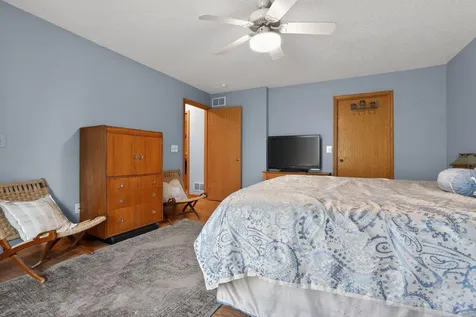 13310 Glenhaven Court Apple Valley MN 55124