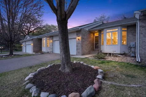 13310 Glenhaven Court Apple Valley MN 55124