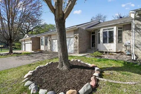13310 Glenhaven Court Apple Valley MN 55124