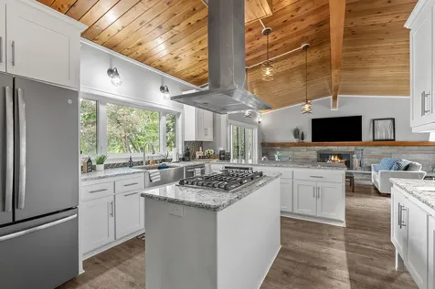 2666 Keller Parkway Maplewood MN 55109