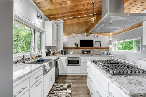 2666 Keller Parkway Maplewood MN 55109