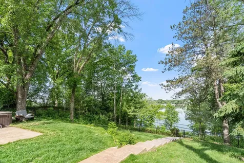 2666 Keller Parkway Maplewood MN 55109