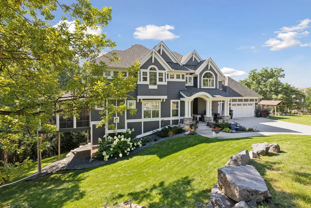 6311 Montee Drive Eden Prairie MN 55344