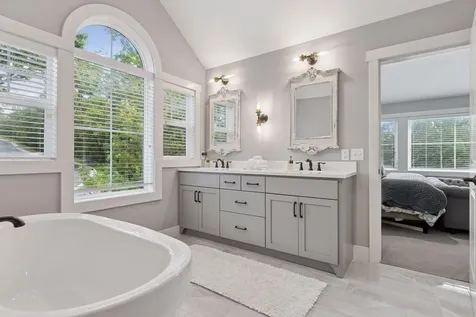 6311 Montee Drive Eden Prairie MN 55344