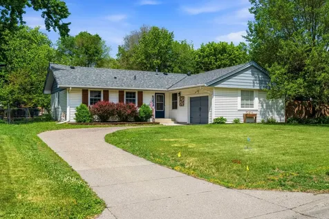 8416 Hinton Avenue S Cottage Grove MN 55016