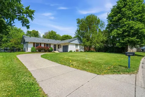 8416 Hinton Avenue S Cottage Grove MN 55016