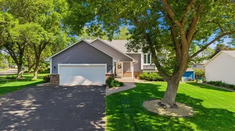 9056 Glacier Road Woodbury MN 55125
