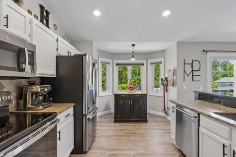 9056 Glacier Road Woodbury MN 55125