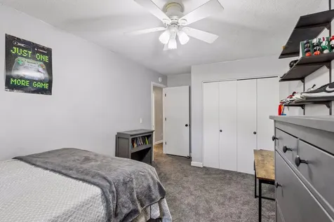 9056 Glacier Road Woodbury MN 55125