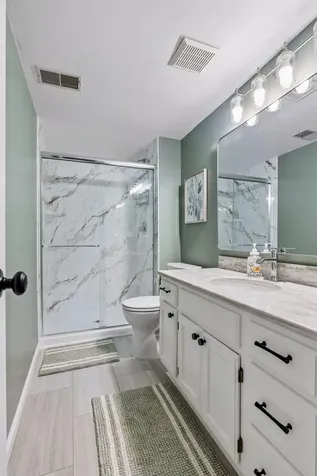 9056 Glacier Road Woodbury MN 55125