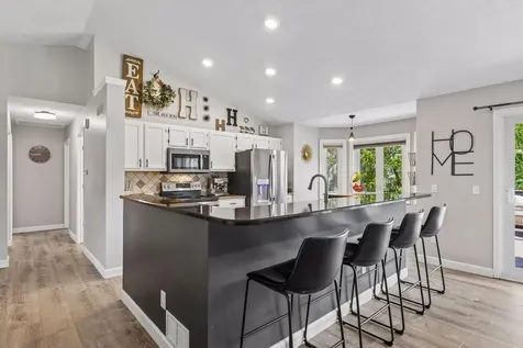 9056 Glacier Road Woodbury MN 55125