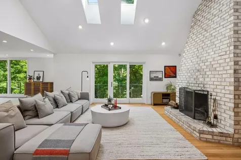 13001 Brenwood Trail Minnetonka MN 55343