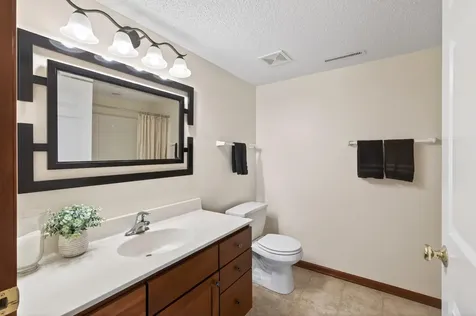 20639 Everton Court N Forest Lake MN 55025