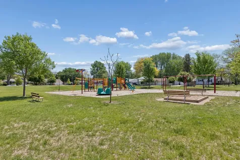 634 6th Avenue S Hopkins MN 55343