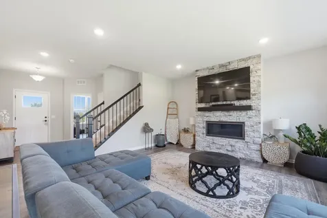 4886 Obsidian Way Victoria MN 55386