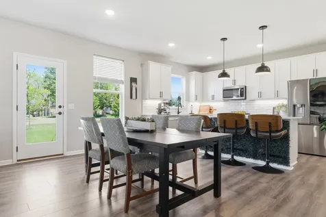 4886 Obsidian Way Victoria MN 55386